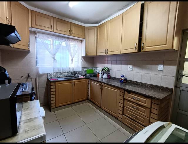 2 BEDROOM HOUSE FOR SALE IN AUSTERVILLE